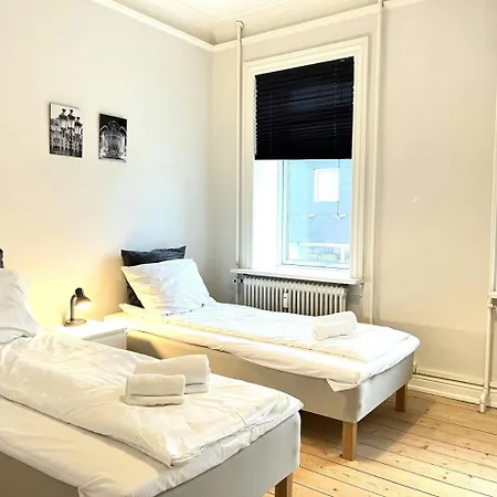 Spacious For 6 アパート フレデリクスハウン